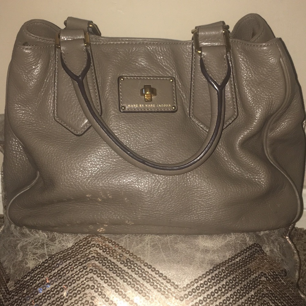 🔥 SALE 🔥 Sale Marc Jacobs. . EXCELLENT Condition